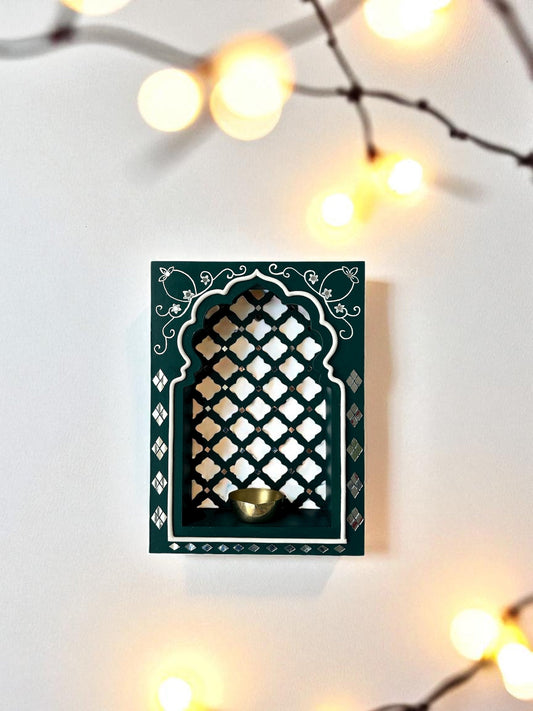 Timeless Tradition: Handcrafted Jaali Jharokha